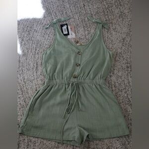 Sage Green Tie Strap Button Romper | Size S | NWT | Summer Cottagecore